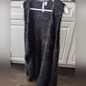 Beautiful long soft furry open front cardigan vest black medium Francescas Alya